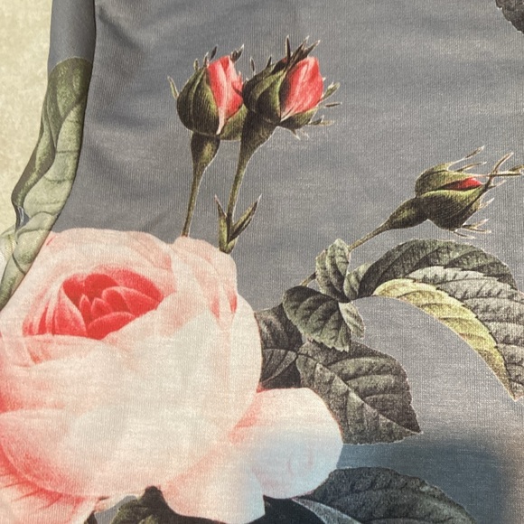 Grey Floral pullover - Picture 5 of 6